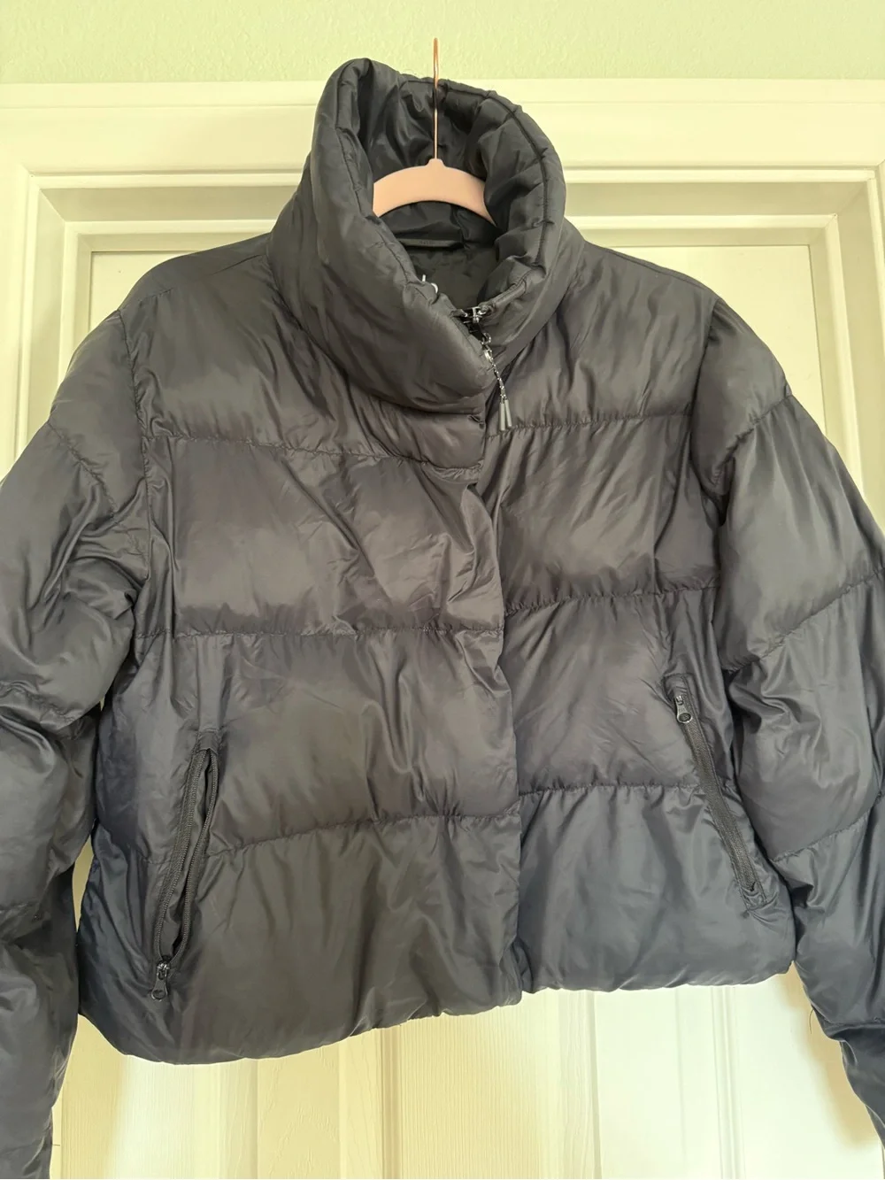 ALO Yoga Black Cropped Puffer Funnel Neck Jacket